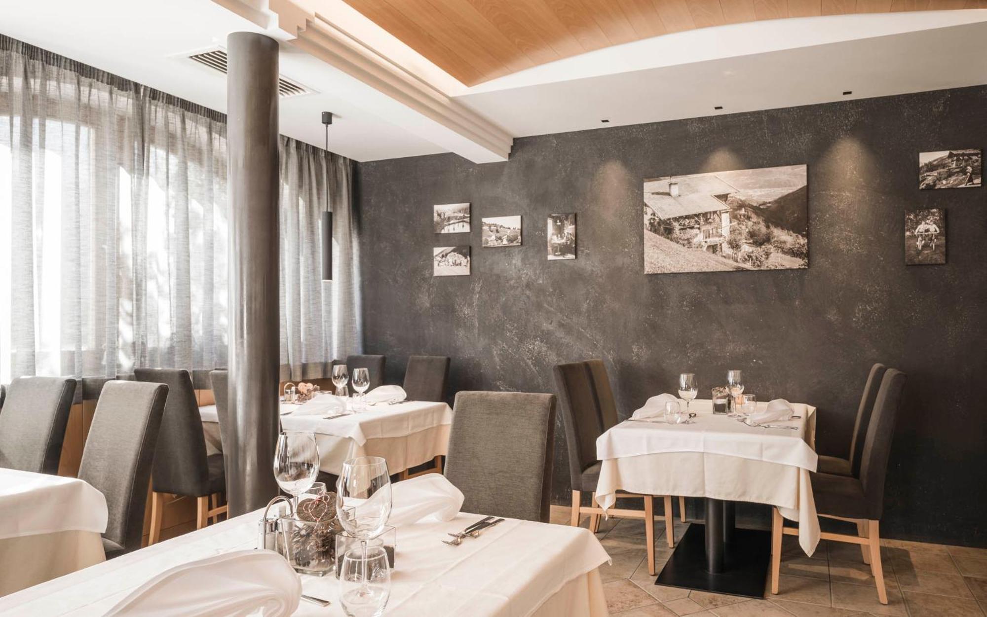 Hotel Alpenhof ألتيمو المظهر الخارجي الصورة